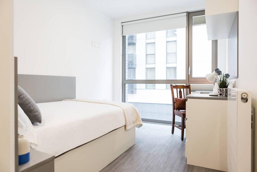Room Thurston Road in Greater London