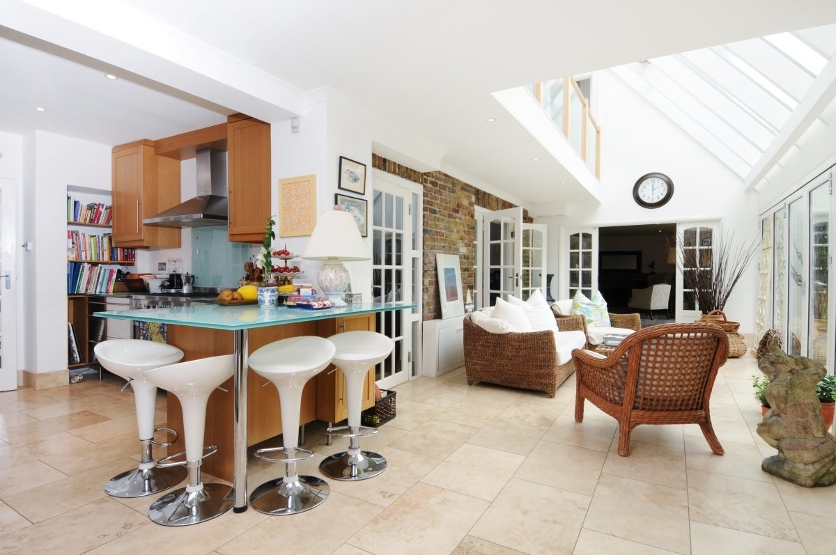 House Riverside Drive in Elmbridge