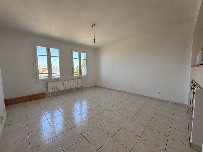 Flat Avenue Clot-Bey in Marseille