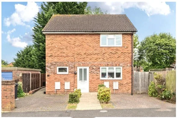 House Little Platt in Guildford