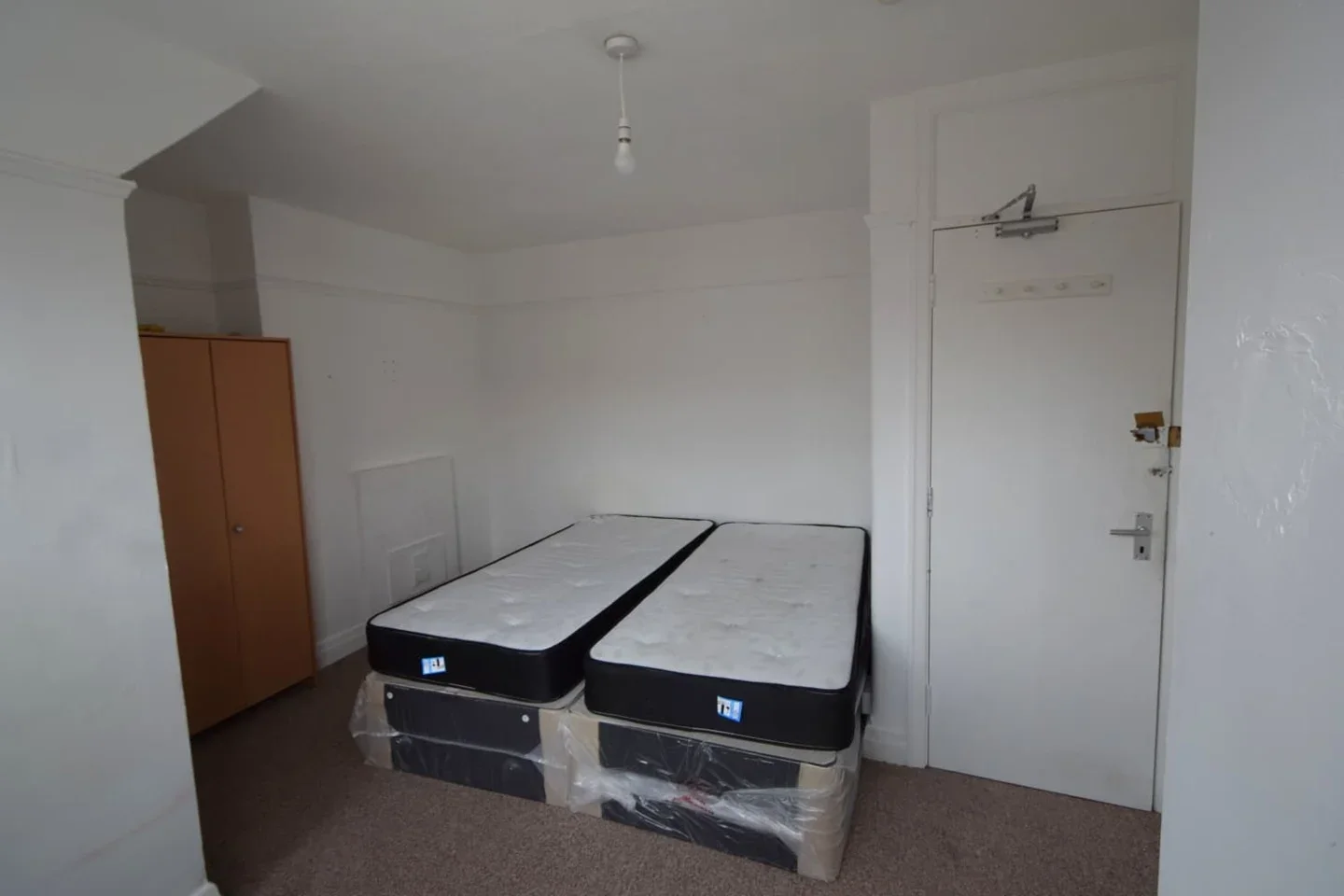 Room Addington Road in Greater London