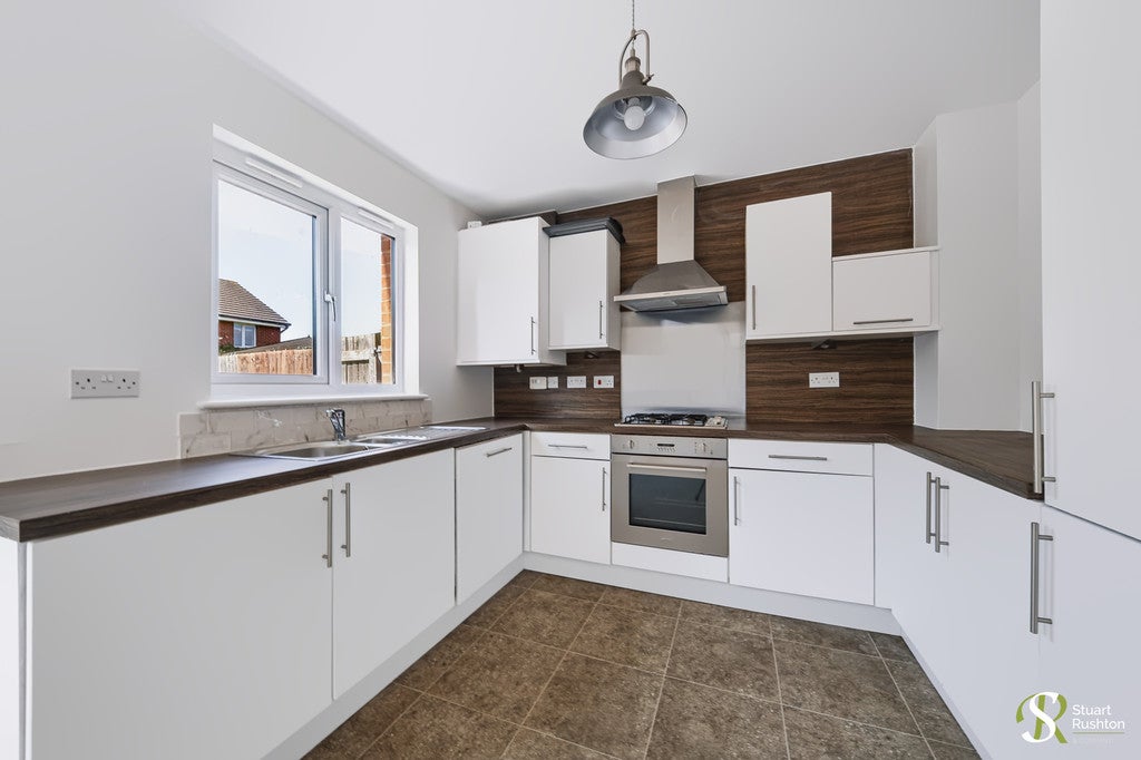 House Pembroke Place in Greater London