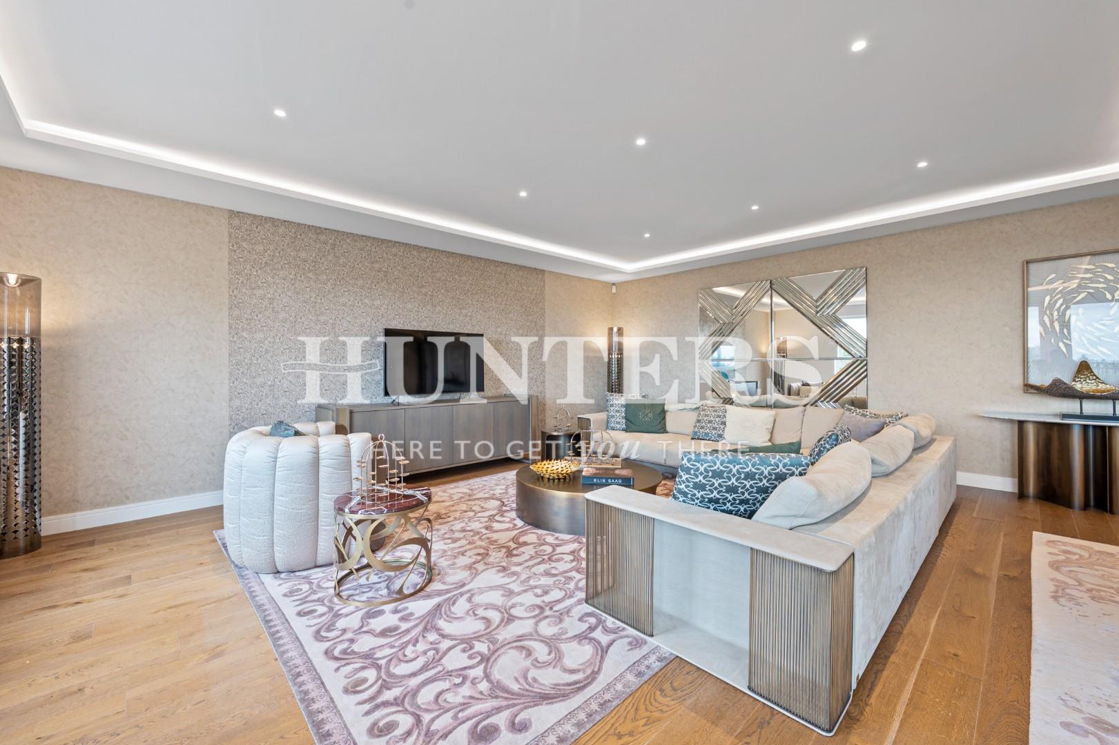 House Bayswater Road in Greater London