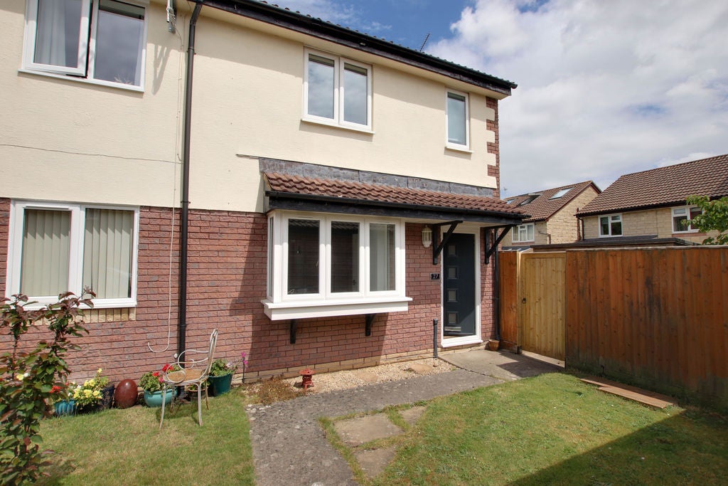 House Speedwell Close in Trowbridge