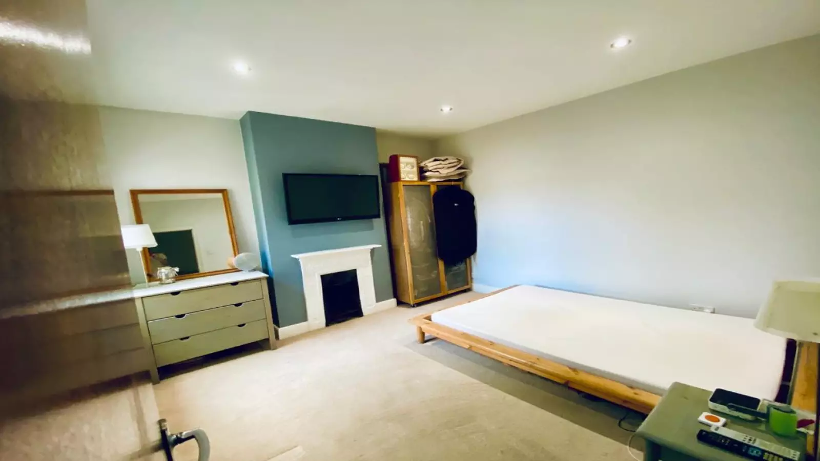 Flat Balmoral Road in Greater London