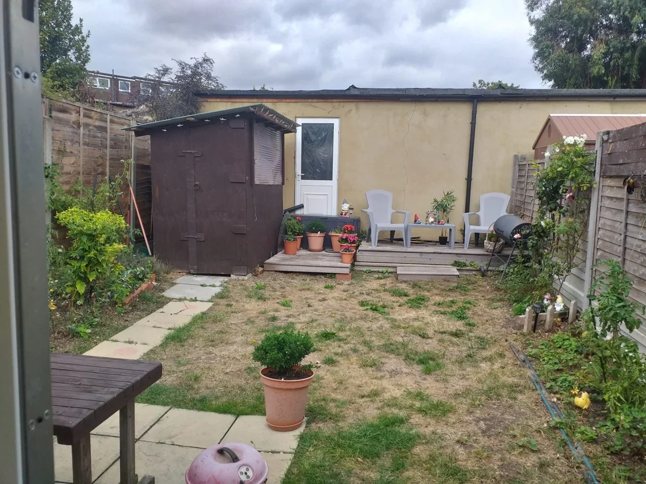 Flat Clarence Road in Greater London