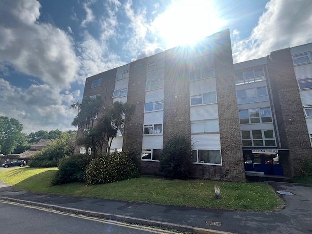 Flat Bursledon Road in Southampton
