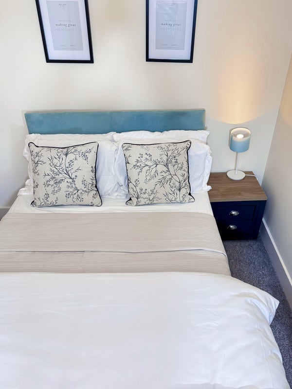 Room Dundasvale Court in Glasgow