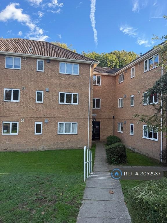 Flat Findlay Close in Rainham