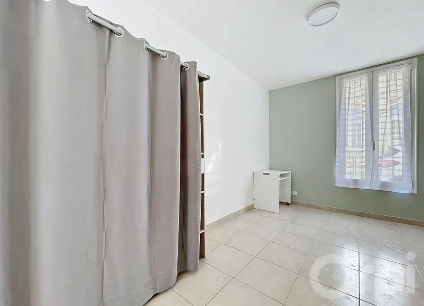 Flat Rue Raspail in Maisons-Alfort