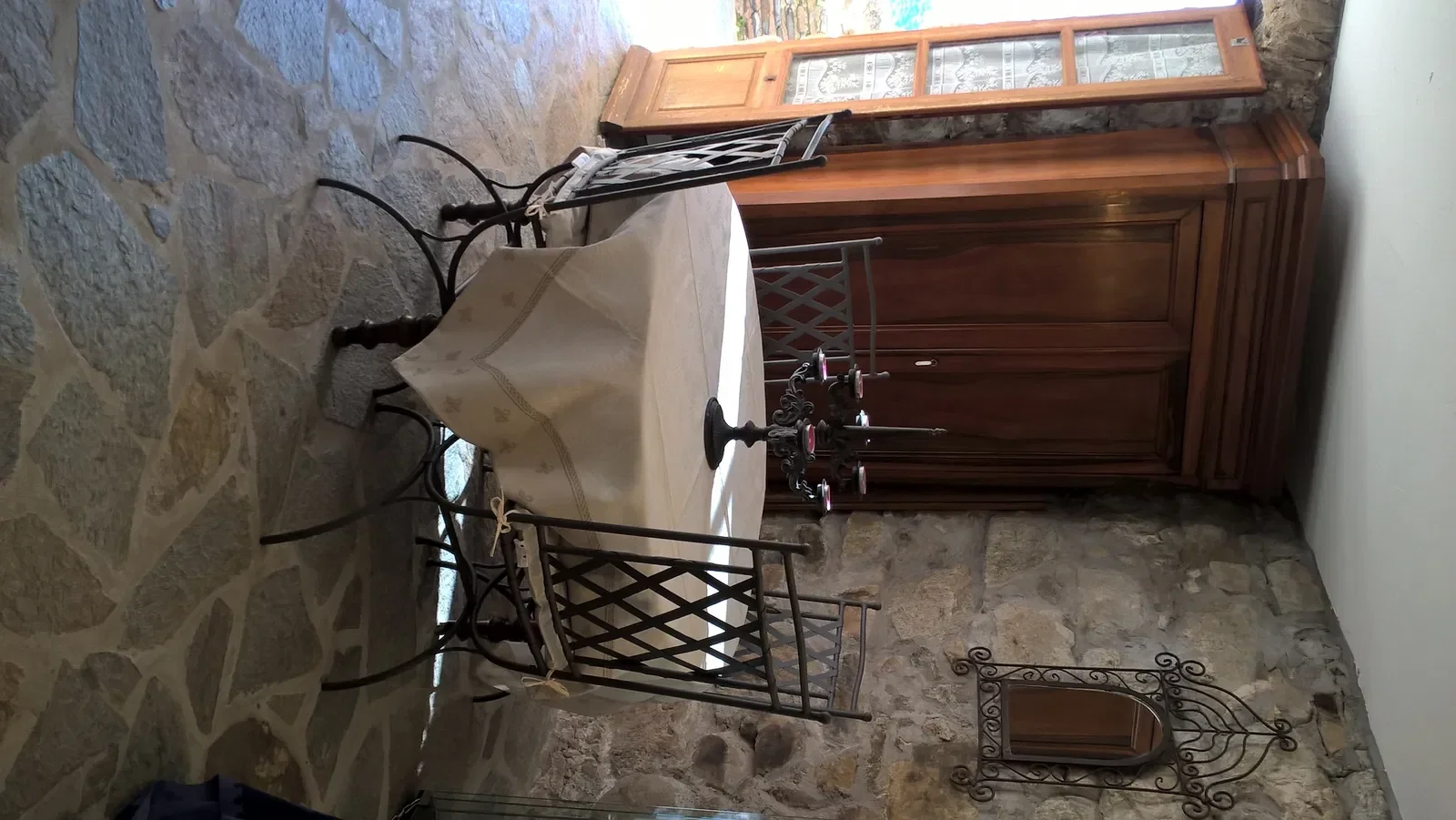 Maison Place de l'Église à Occiglioni