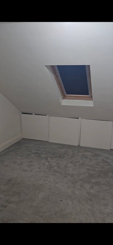 Room Fourth Avenue in Greater London