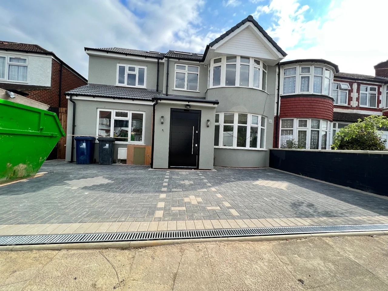 Flat David Avenue in Greater London
