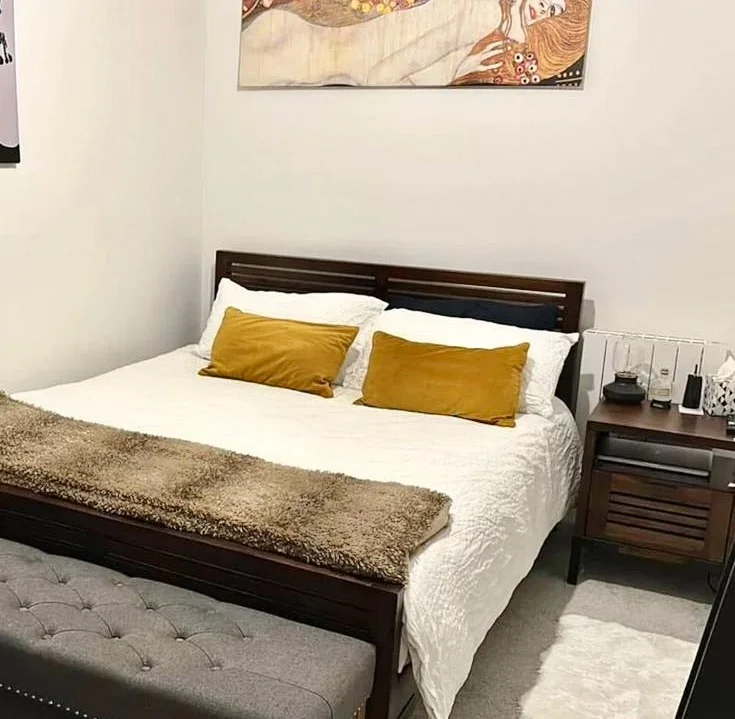 Room Lloyd Avenue in Greater London