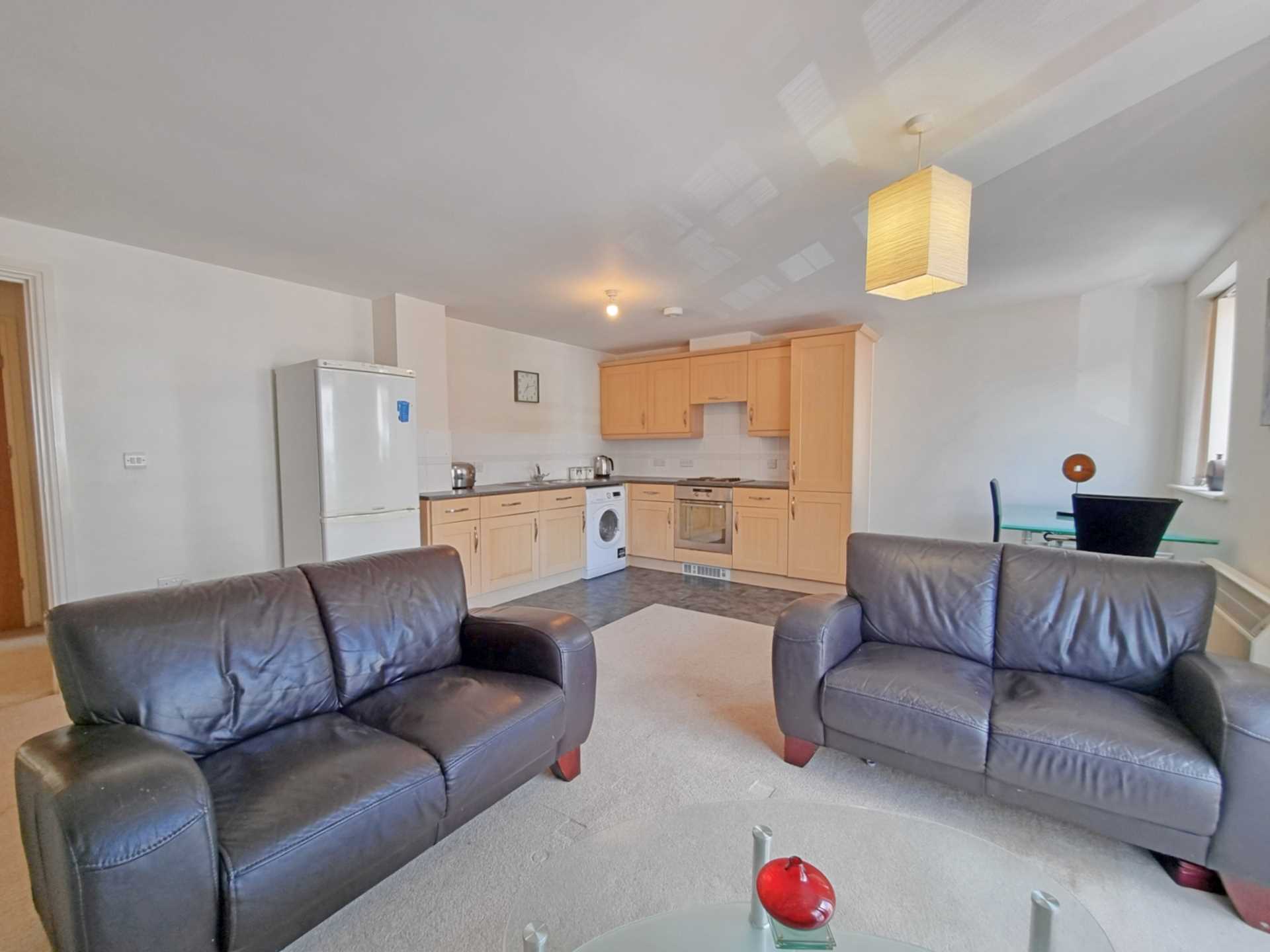 Flat Siloam Place in Ipswich