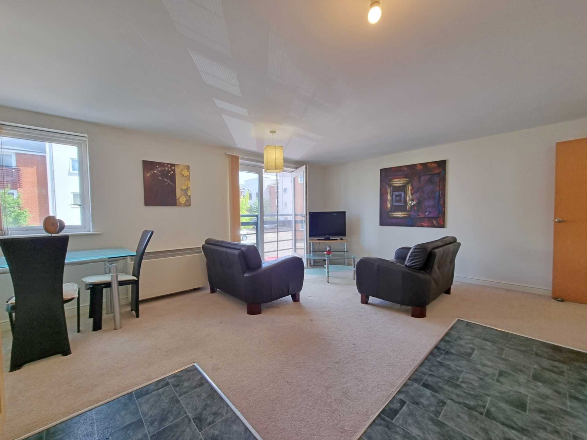 Flat Siloam Place in Ipswich