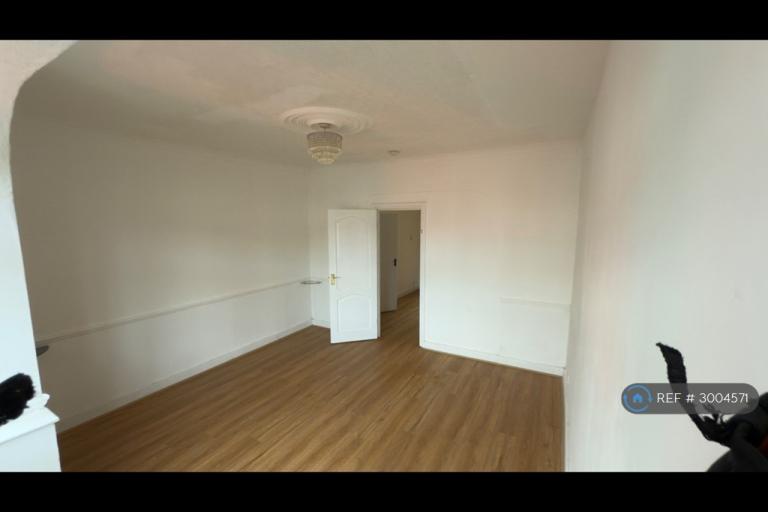 House Chadwell Heath Lane in Greater London