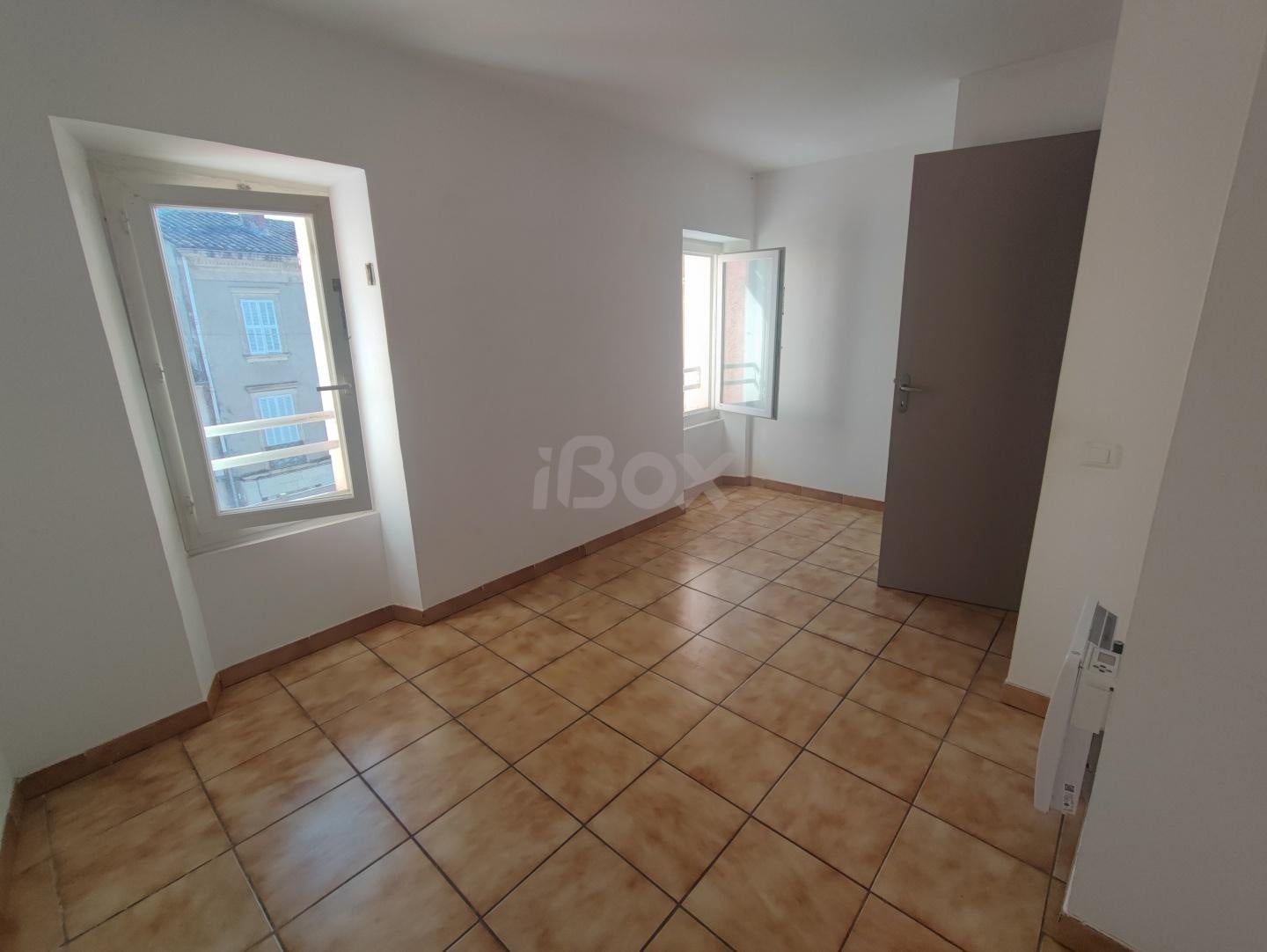 Appartement Rue de la Libération à Puget-Ville