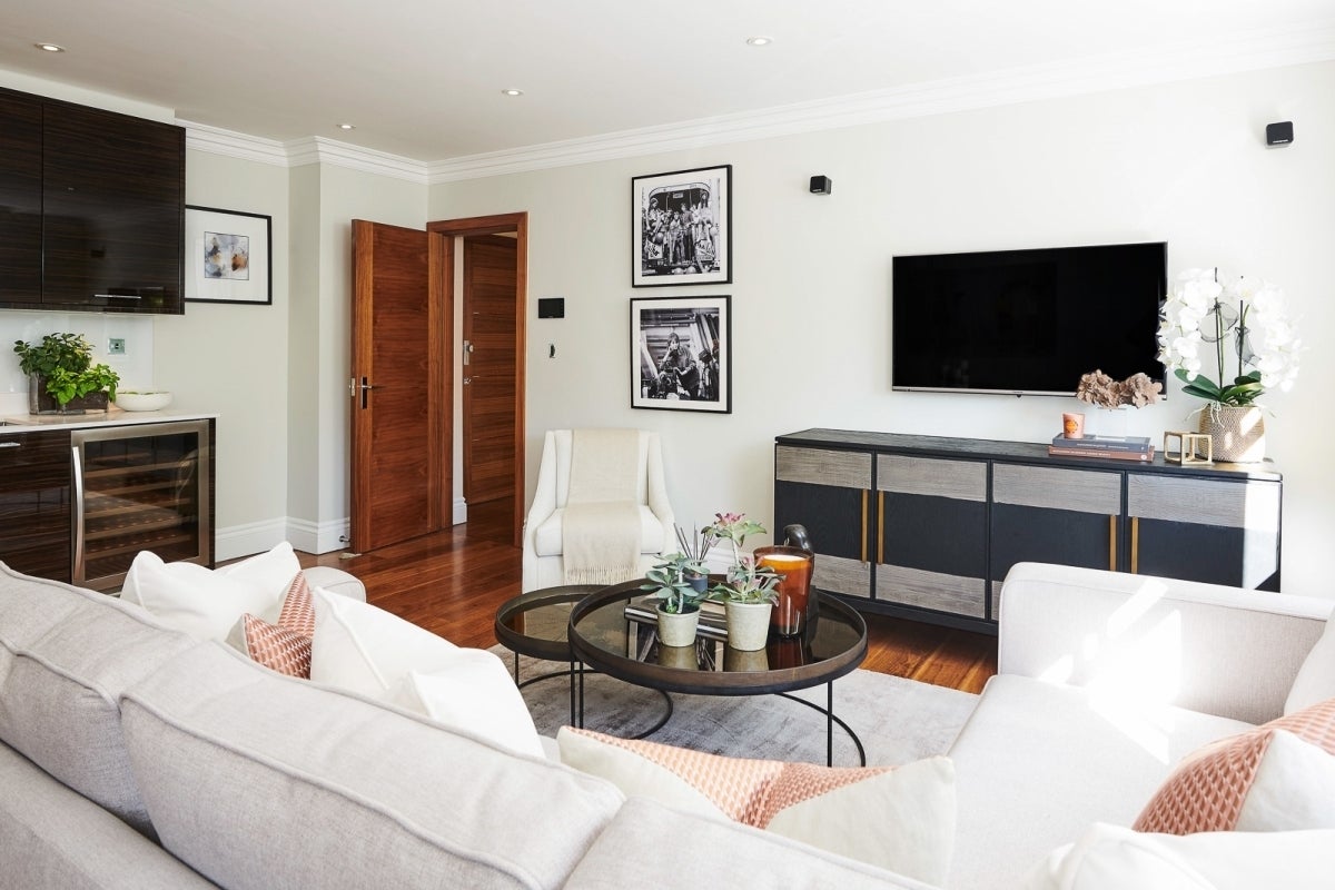 Flat Kensington Gardens Square in City of Westminster