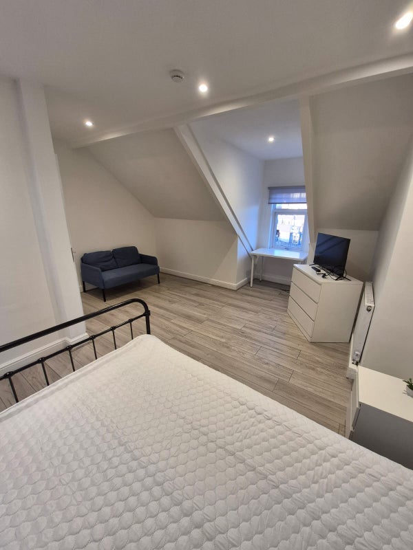 Room York Road in Leeds