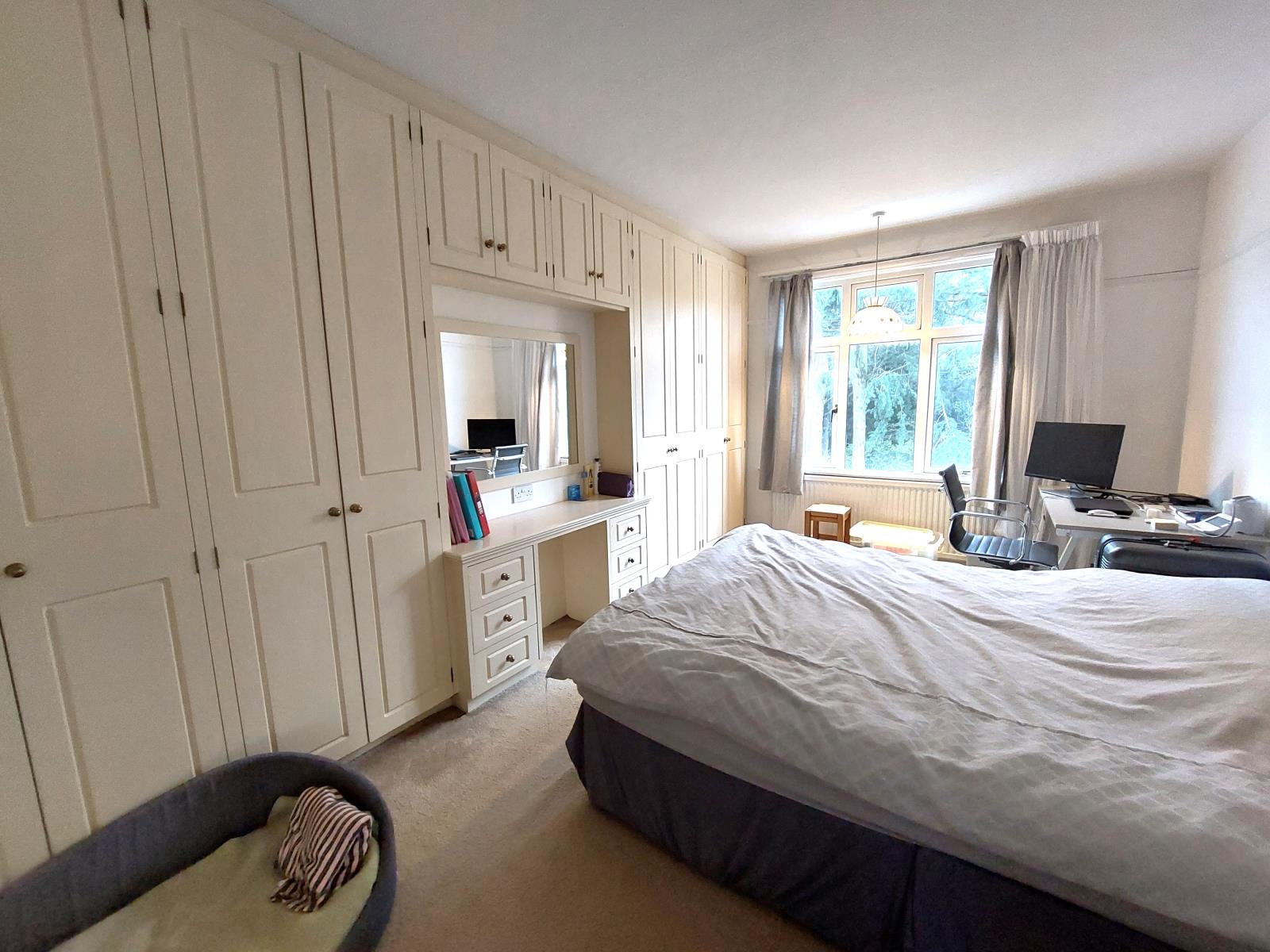 House Mount Avenue in Greater London