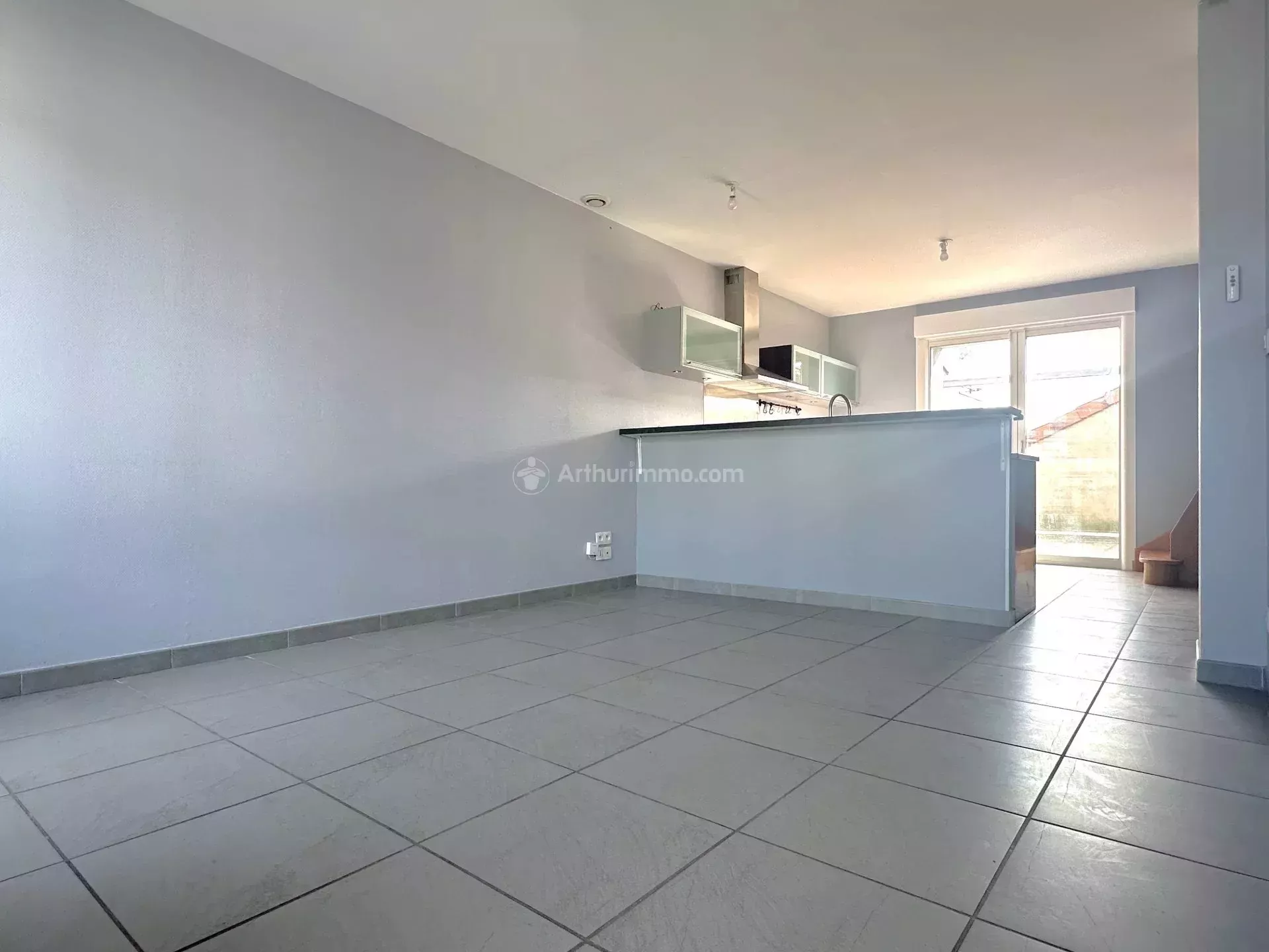 Flat Maison de Quartier de Cantepau in Albi