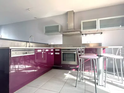 Flat Maison de Quartier de Cantepau in Albi