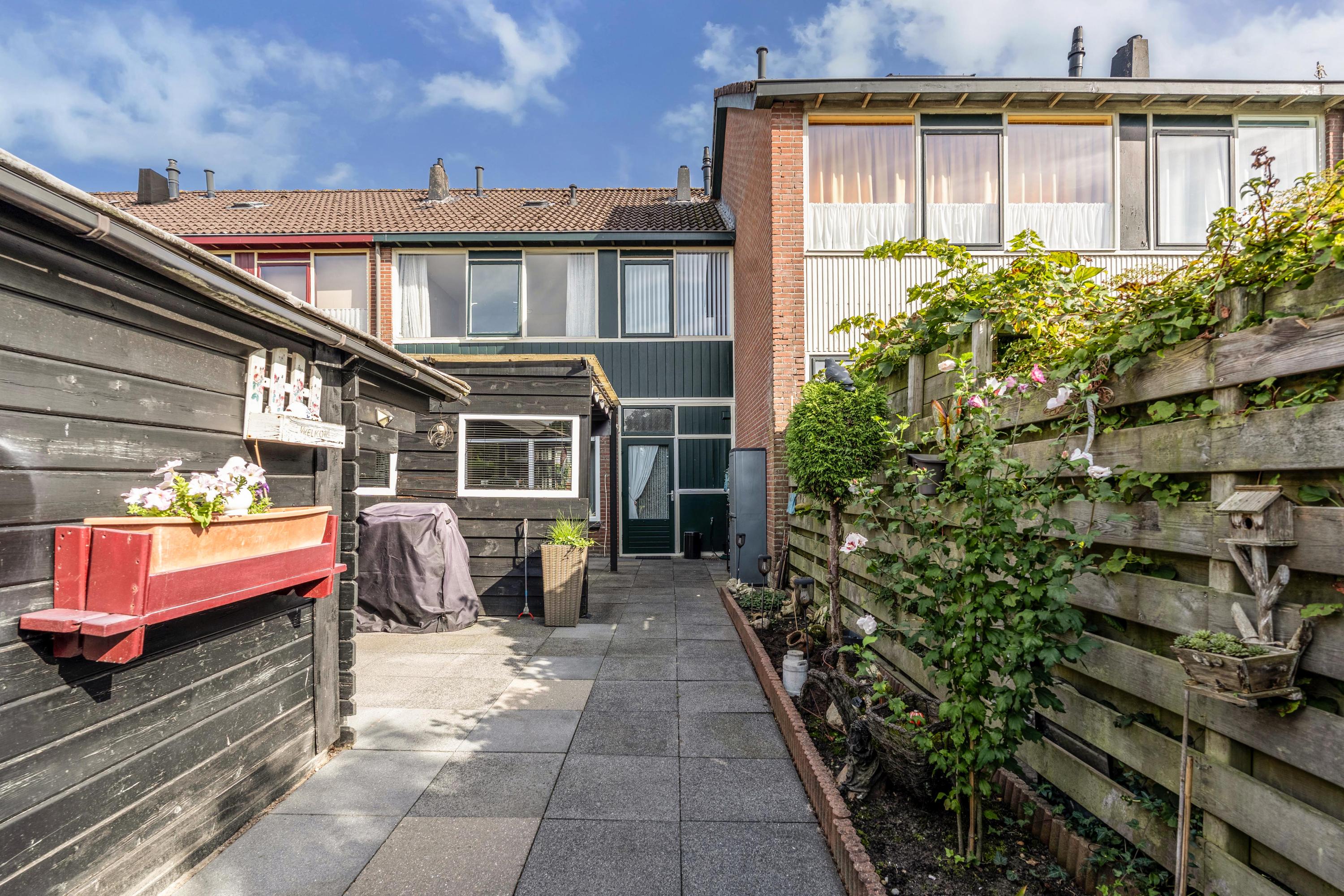 Tussenwoning te koop: Herenslagen 34, Steenwijk
