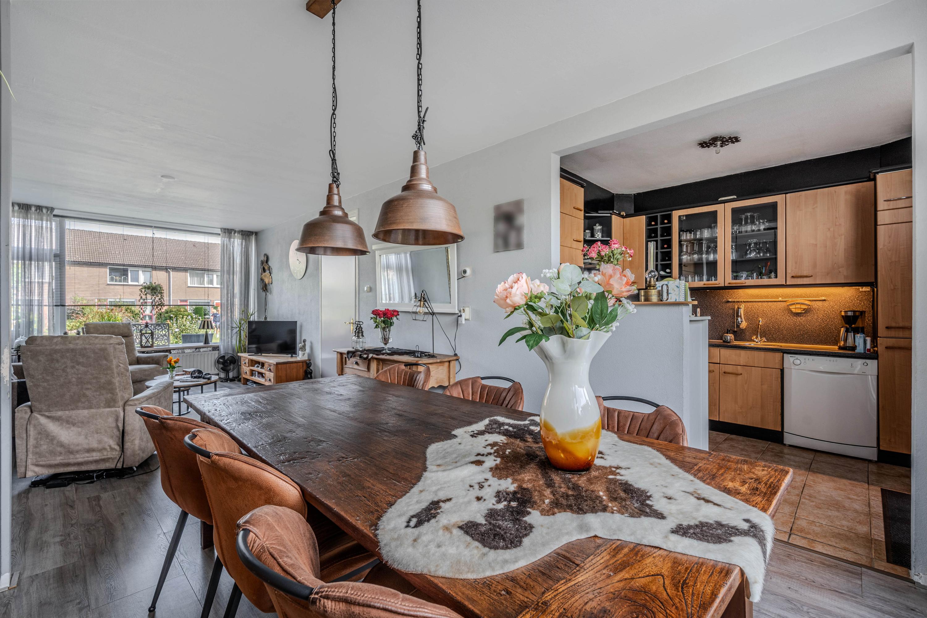 Tussenwoning te koop: Herenslagen 34, Steenwijk