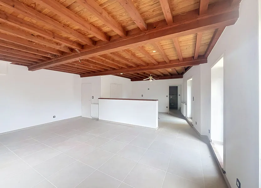 House Place de l'École in Sécheras