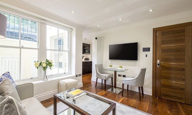 Flat Kensington Gardens Square in City of Westminster