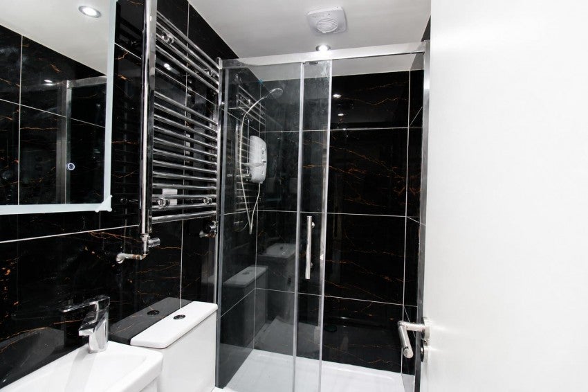 Flat De Bec Close in Peterborough