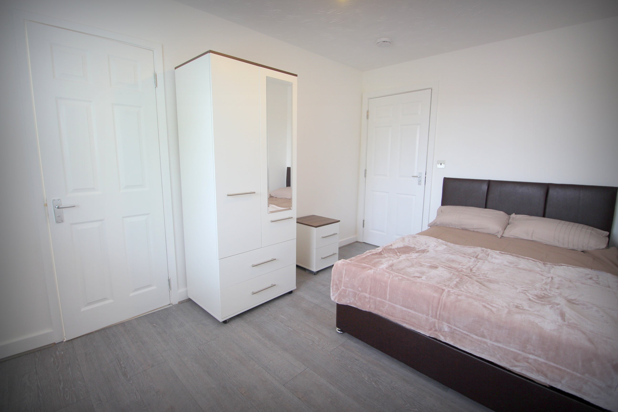 Room Duke Street in Bedford