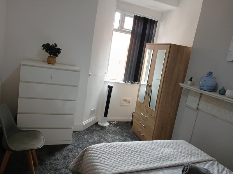 Room Kimberley Road in Leicester