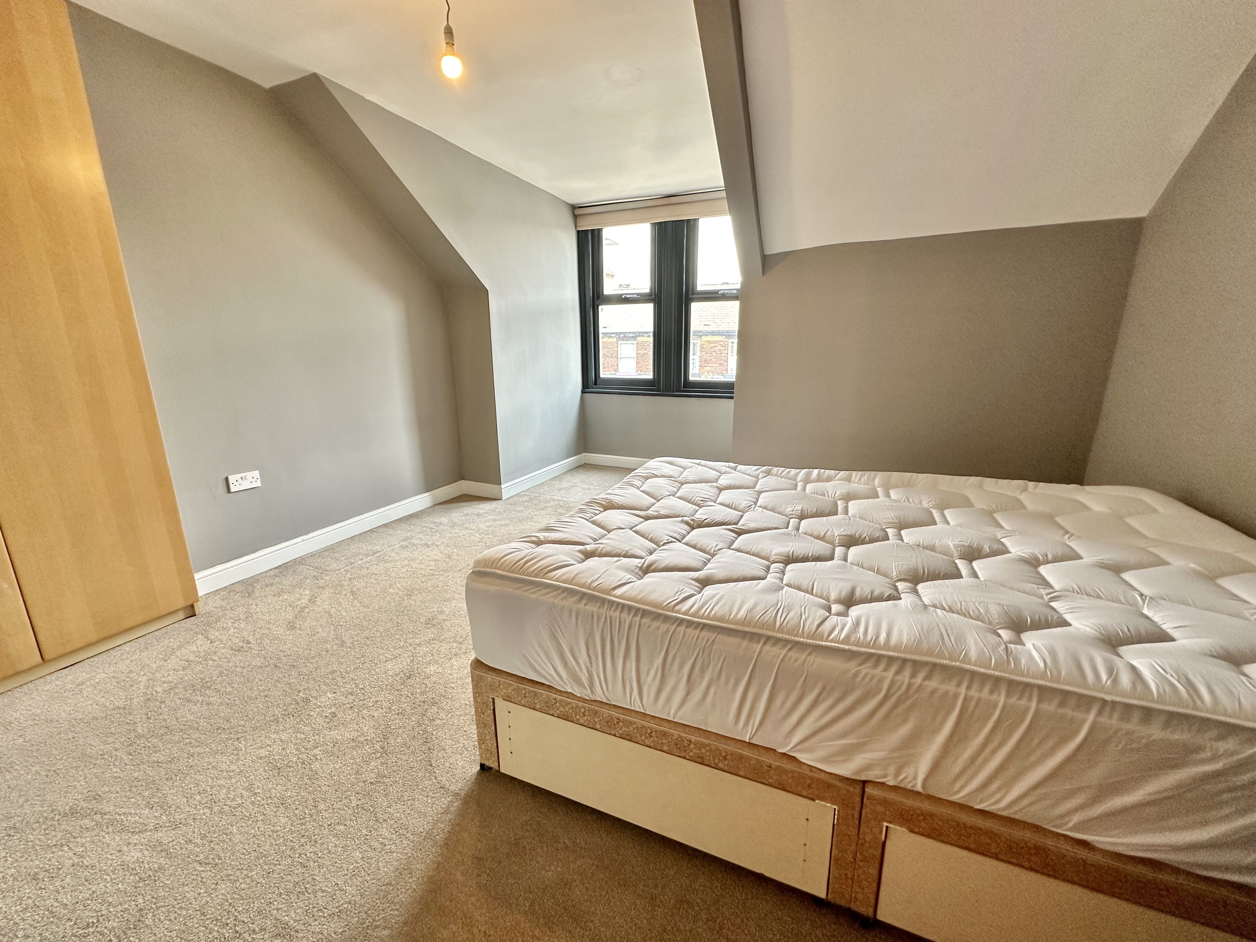 Flat Abbeydale Road in Sheffield