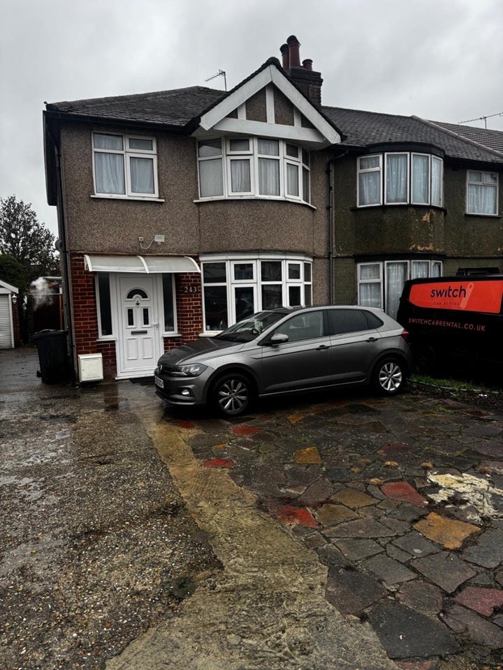 House Eastcote Lane in Greater London