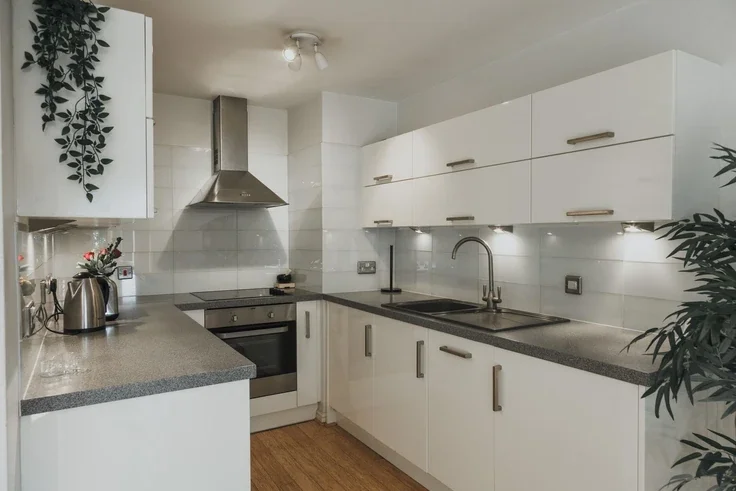 Flat Wellclose Square in Greater London