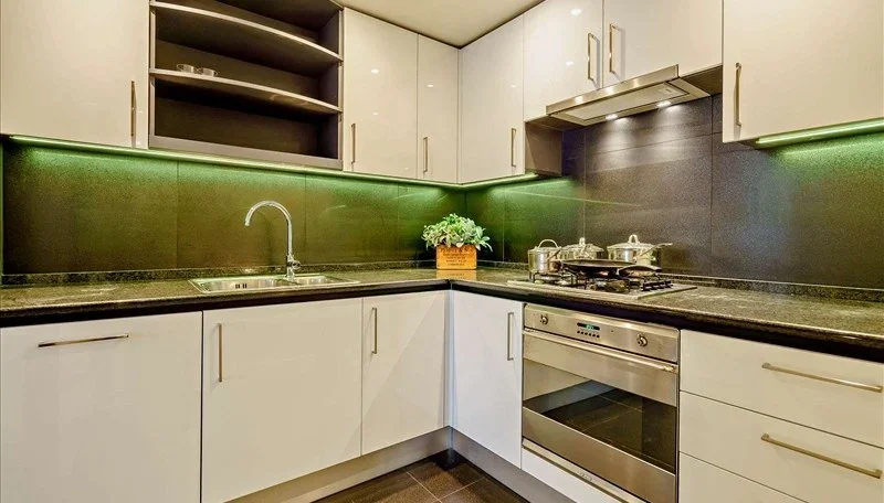 Flat Westferry Circus in Greater London
