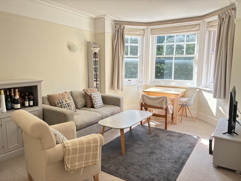 Room Queen's Club Gardens in Greater London
