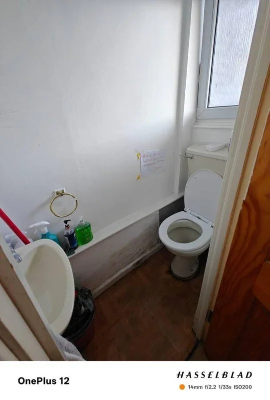 Room Bede Square in Greater London