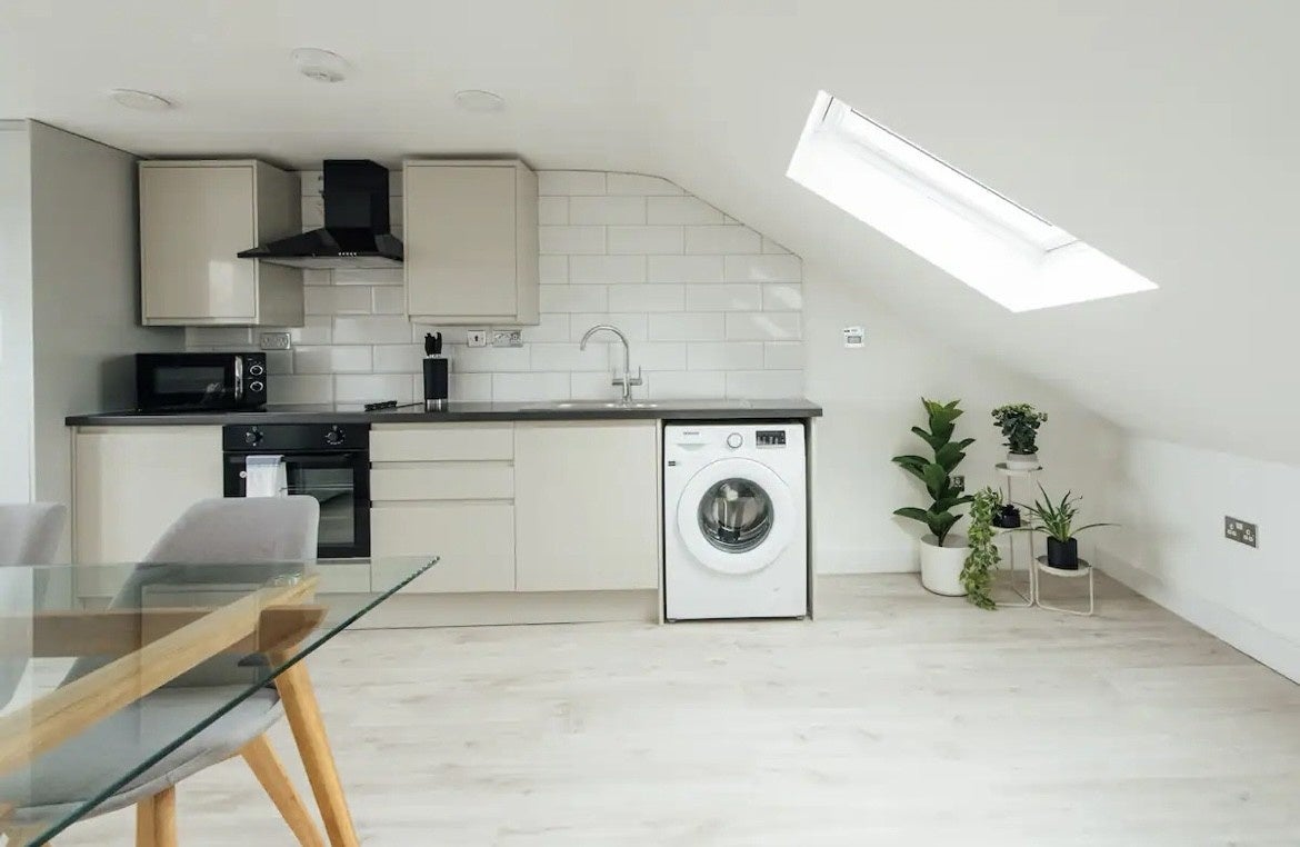 Flat Empress Avenue in Greater London