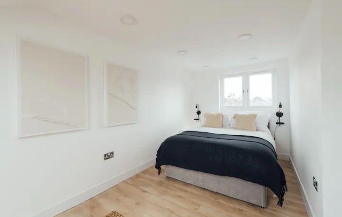 Flat Empress Avenue in Greater London