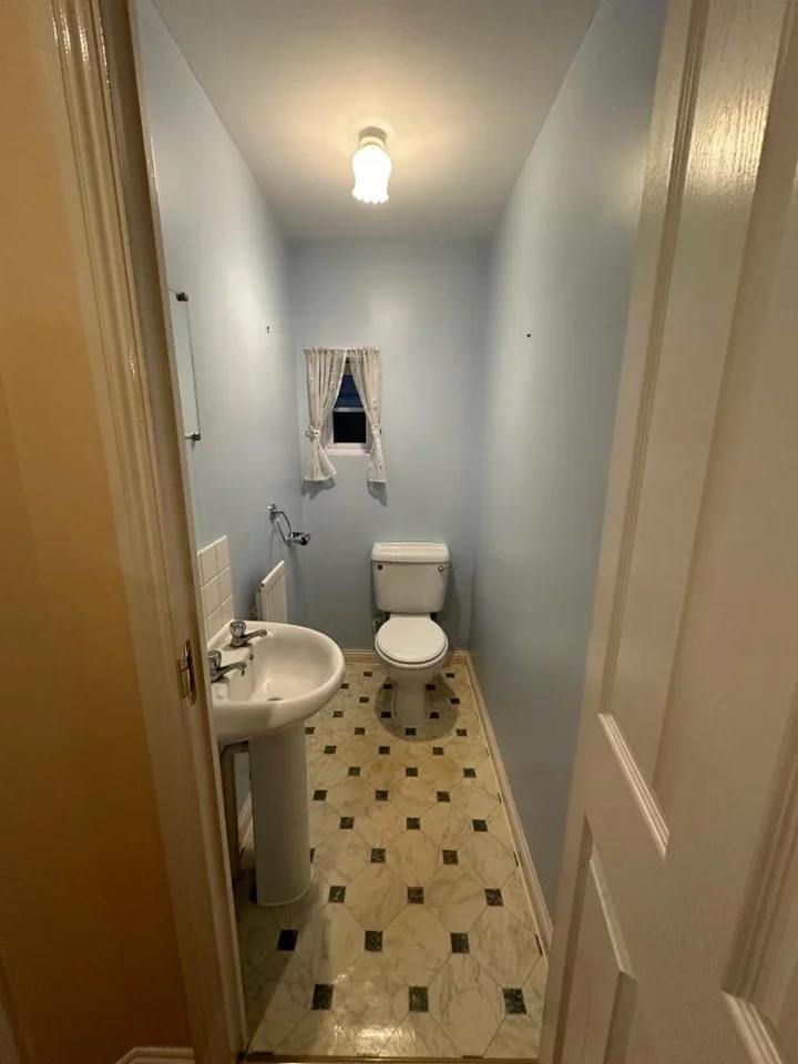 Room Ruffle Close in Greater London