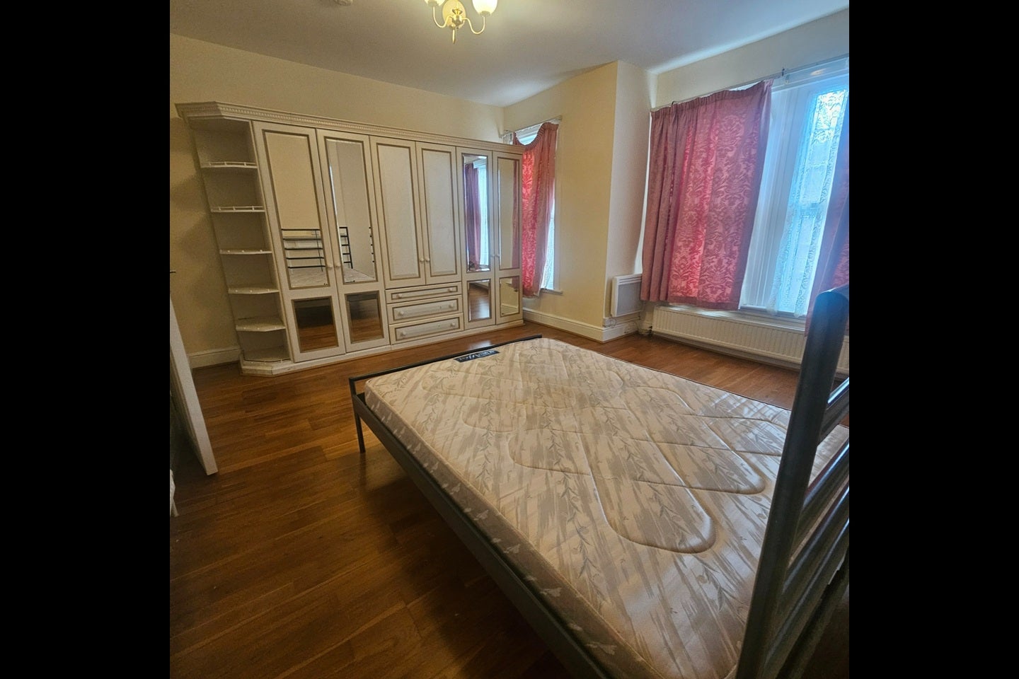 Room Norfolk Road in Greater London