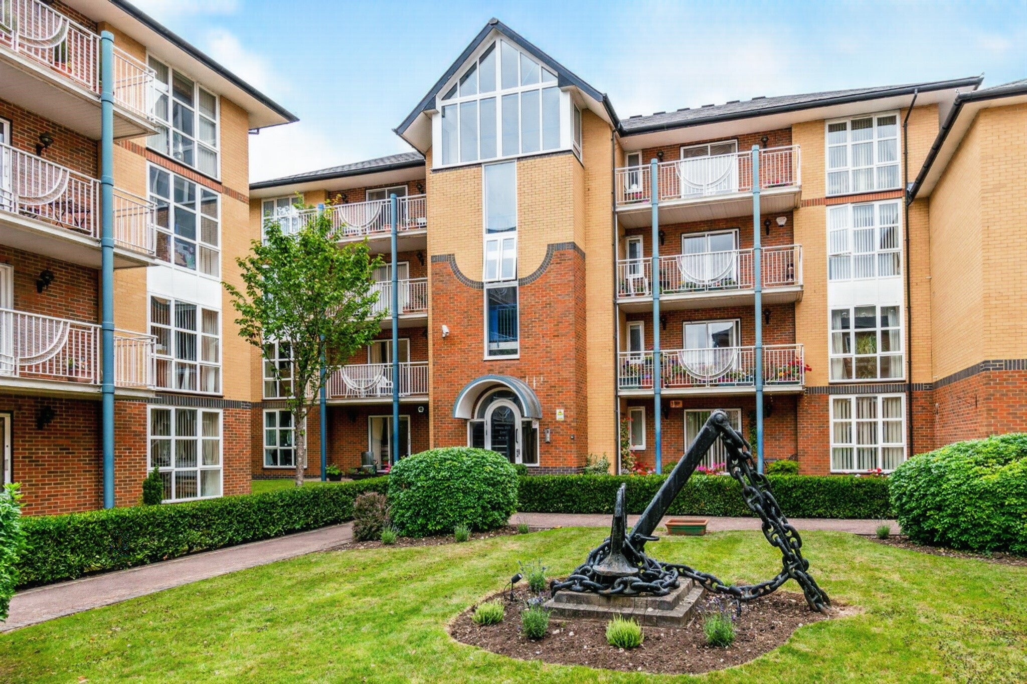 Flat Westwood Road in Southampton