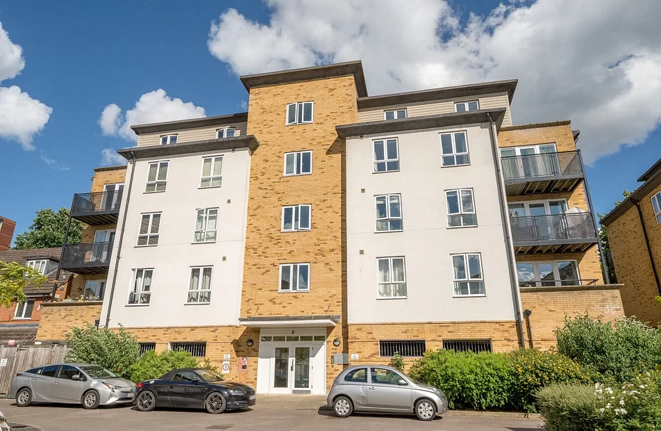 Flat Beckenham Place Park in Greater London