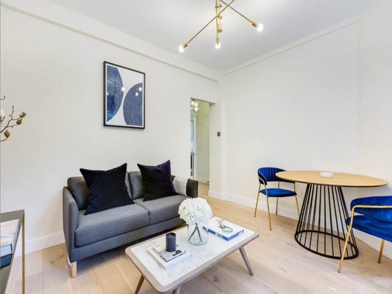 Flat Britten Street in Greater London