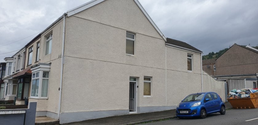 Flat Wern Fawr Road in Swansea