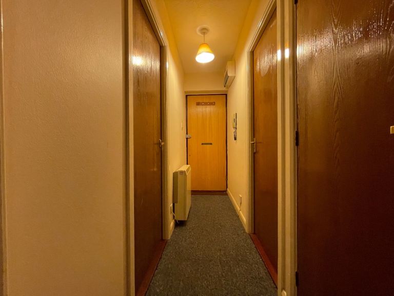 Flat Newcourt in Greater London