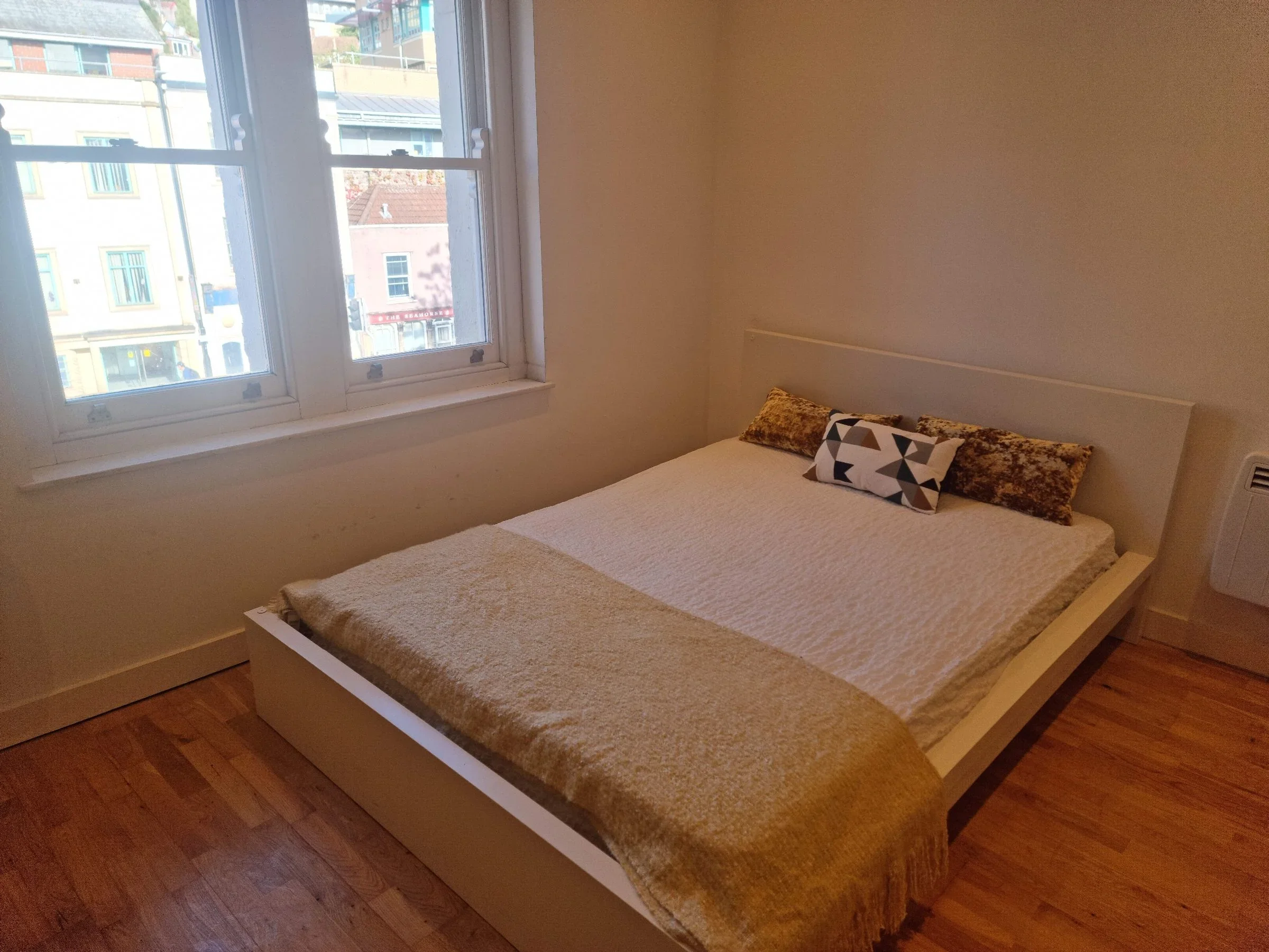 Flat Upper Maudlin Street in Bristol
